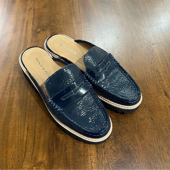 Donald Pliner Hillie Lug Sole Memory Foam Loafer Mule Size 6.5 - Picture 2 of 8